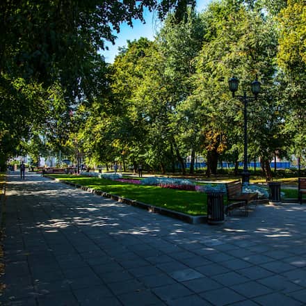 Сквер девичьего поля